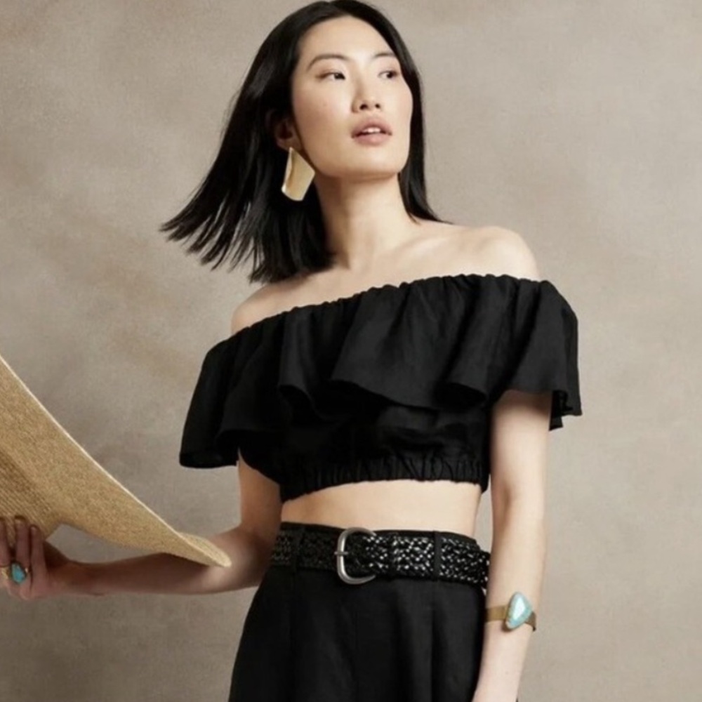 Banana Republic Meridian Crop top
